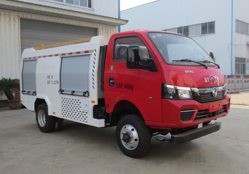 東風途逸單排四驅1.5噸水罐消防車